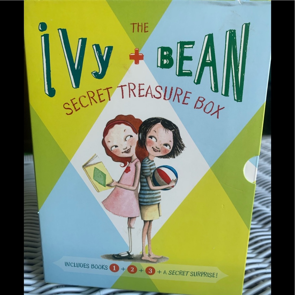 Ivy & Bean Book Set. New, but unsealed.